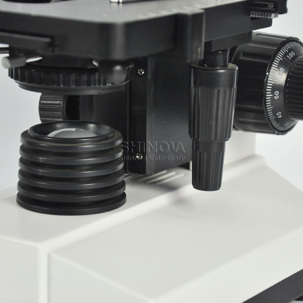 Microscope biologique